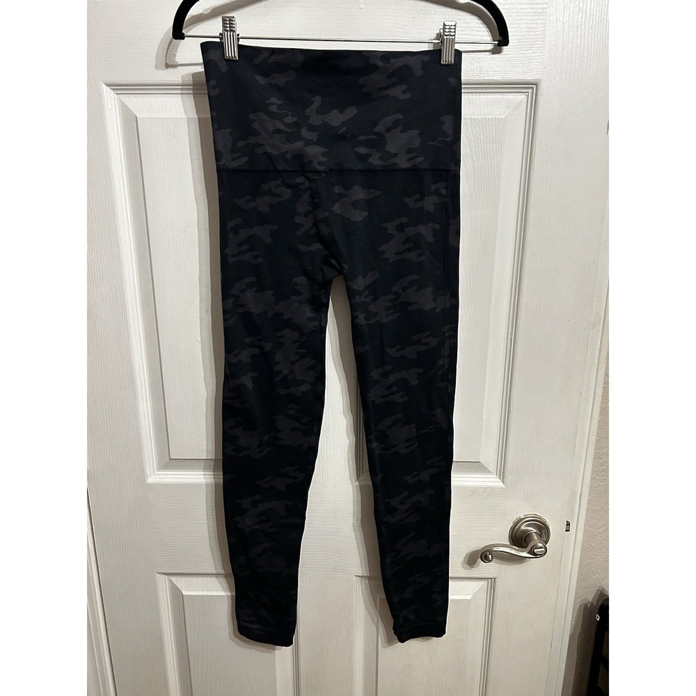 Spanx Leggings Womens XL Look At Me Now Seamless Black Camo athleisure yoga gym